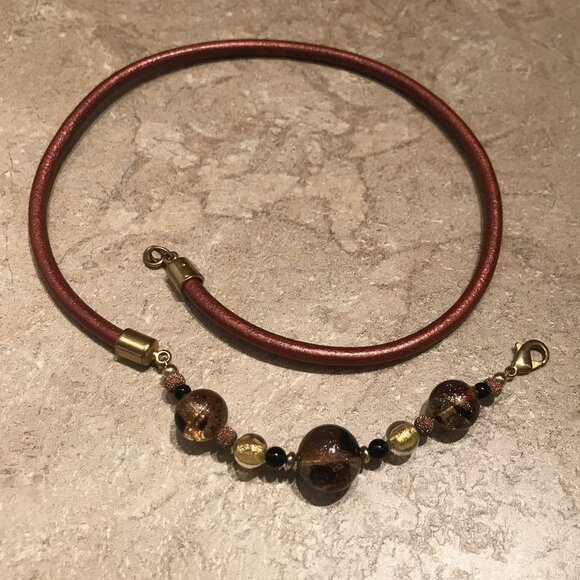 Beaded Choker Necklace - Picture 8 of 10